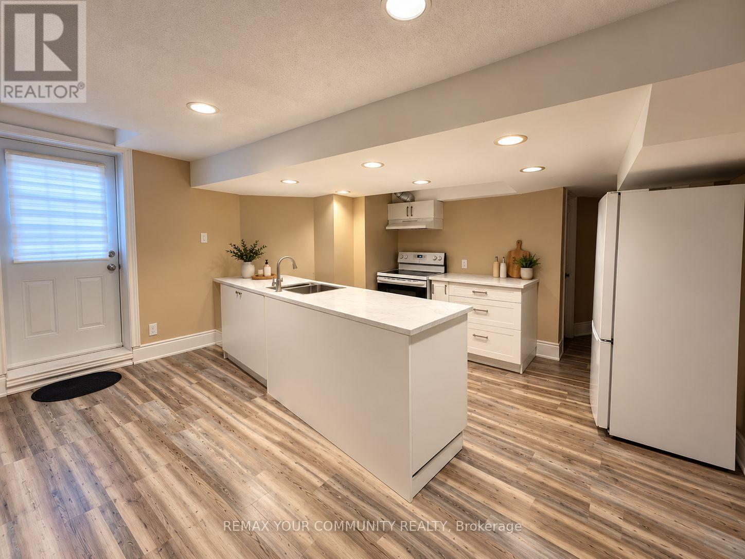 Bsmt - 17 Morden Crescent, Ajax, Ontario L1T 3Z7 - Photo 3 - E13864912