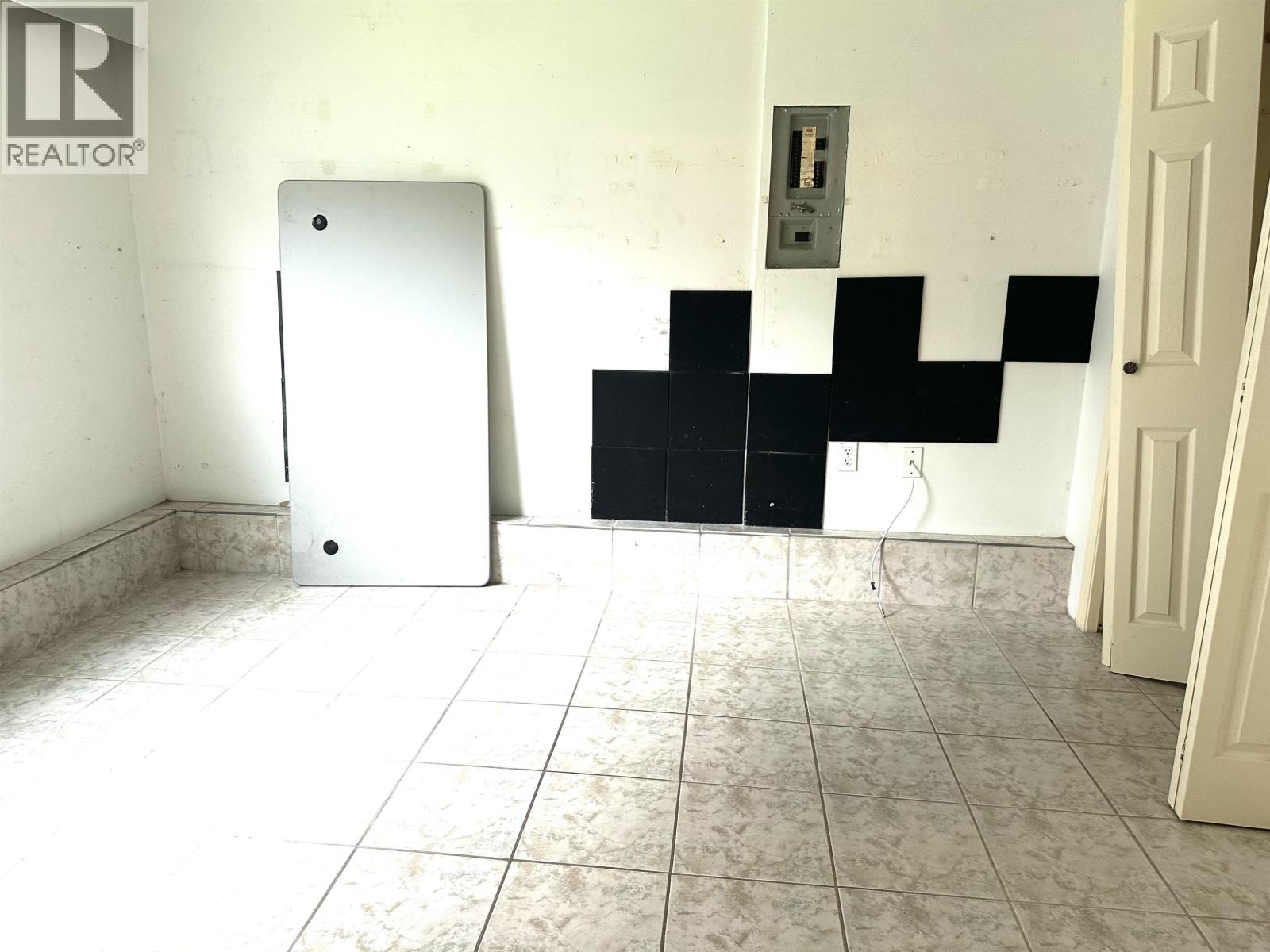 8371 Lunen Road, Richmond, British Columbia  V6Y 2X1 - Photo 5 - R3165002