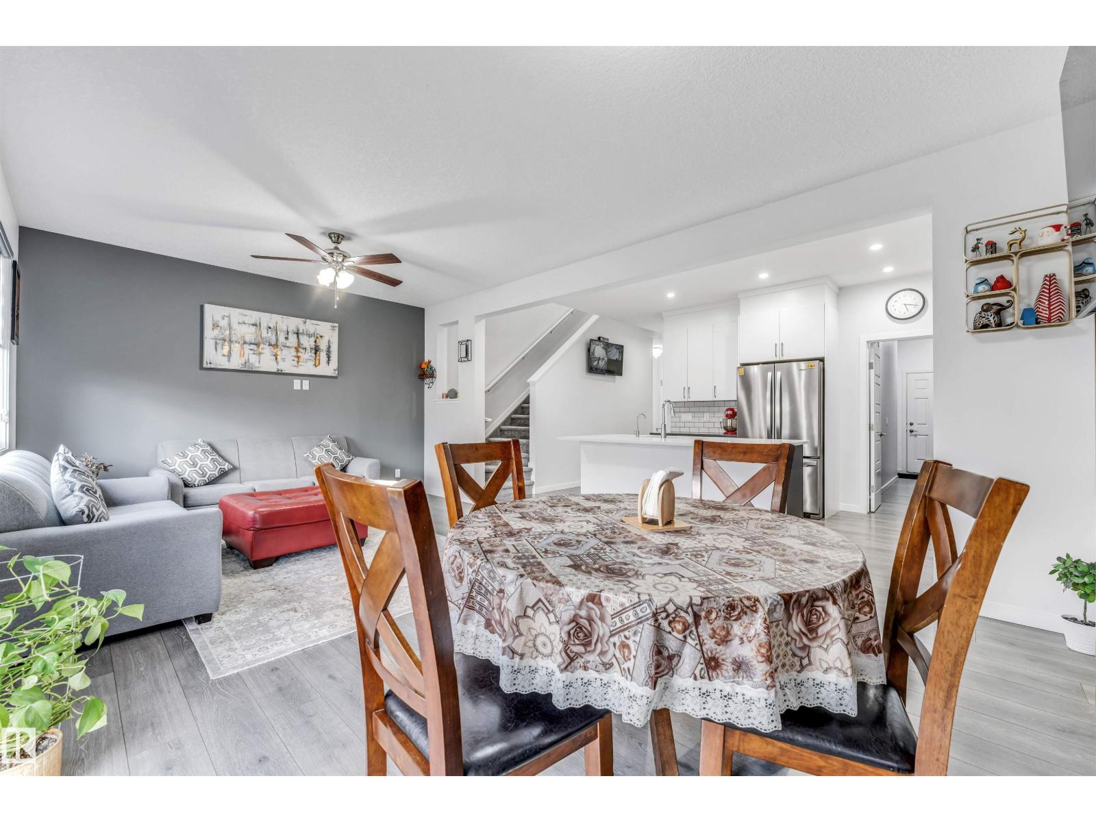 425 41 ST SW SW