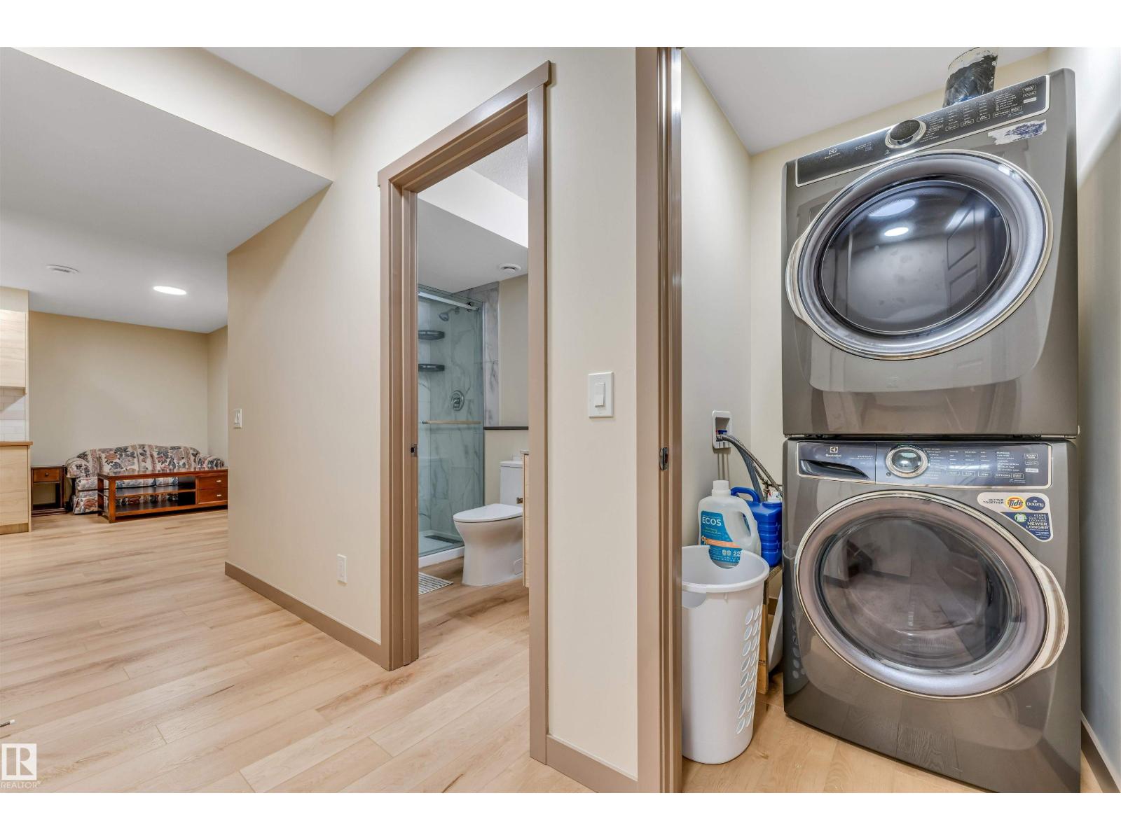 425 41 ST SW SW