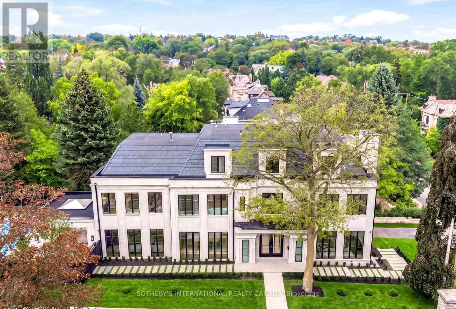 170 FOREST HILL ROAD, Toronto, Ontario