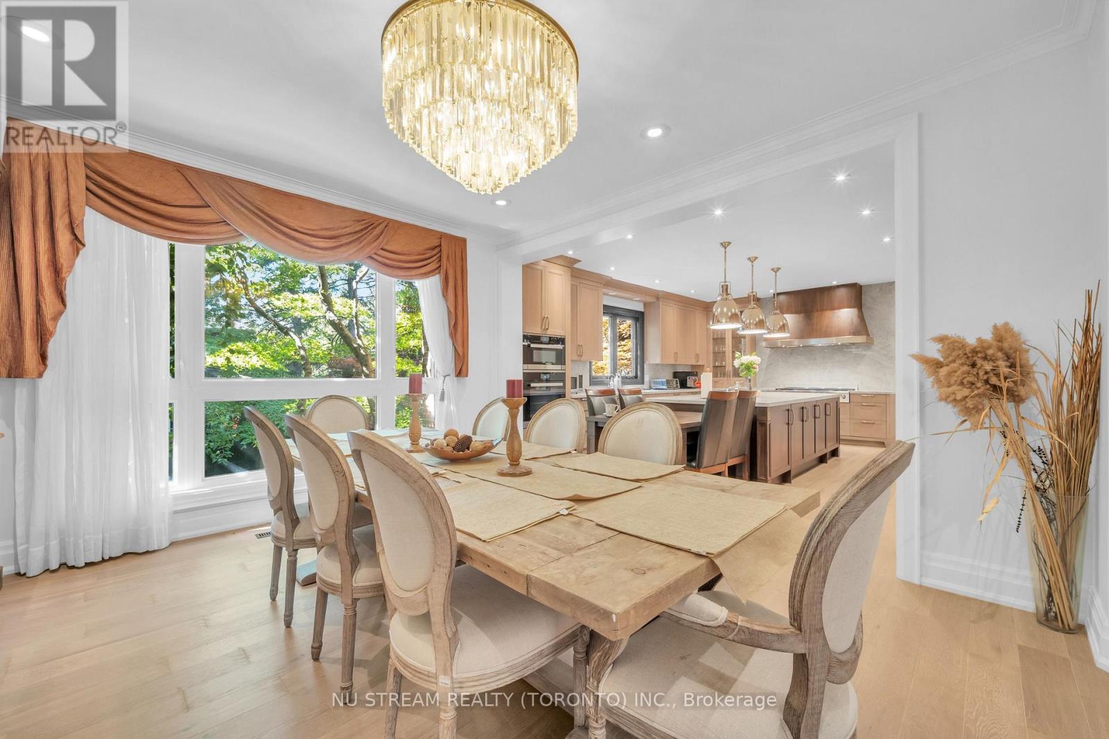 35 Penwood Crescent, Toronto, Ontario  M3B 3B1 - Photo 14 - C13865192