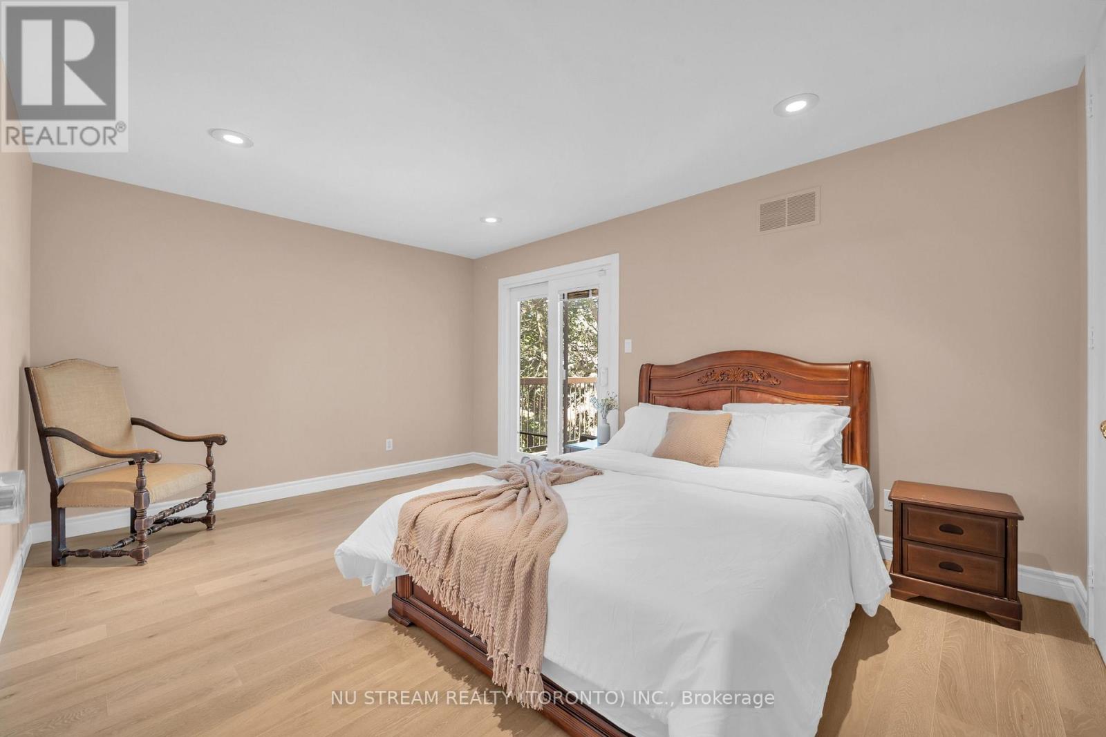 35 Penwood Crescent, Toronto, Ontario  M3B 3B1 - Photo 36 - C13865192