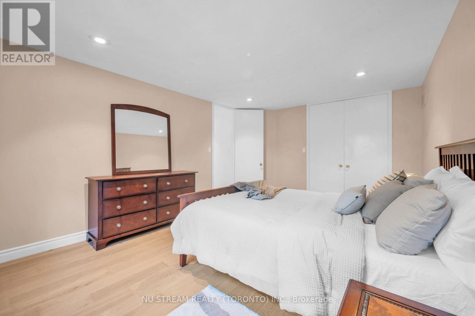 35 Penwood Crescent, Toronto, Ontario  M3B 3B1 - Photo 38 - C13865192