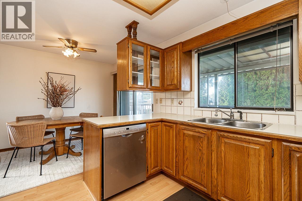 6760 Lakeview Avenue, Burnaby, British Columbia  V5E 2P4 - Photo 7 - R3172717