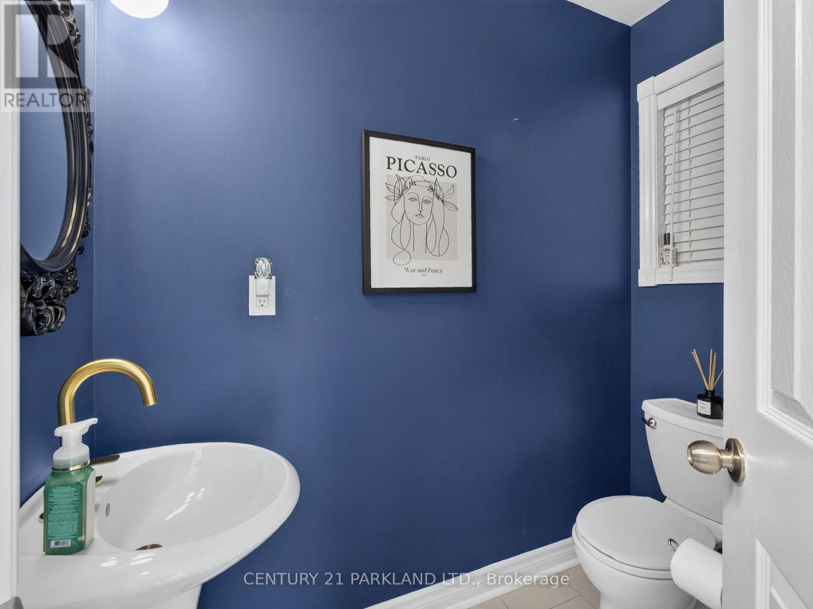 228 Rosemount Avenue, Toronto, Ontario  M9N 3X6 - Photo 13 - W13864308