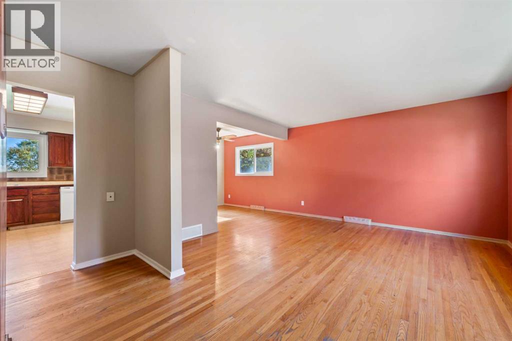 114 Havenhurst Crescent SW, Calgary, Alberta  T2V 3C5 - Photo 7 - A2349618