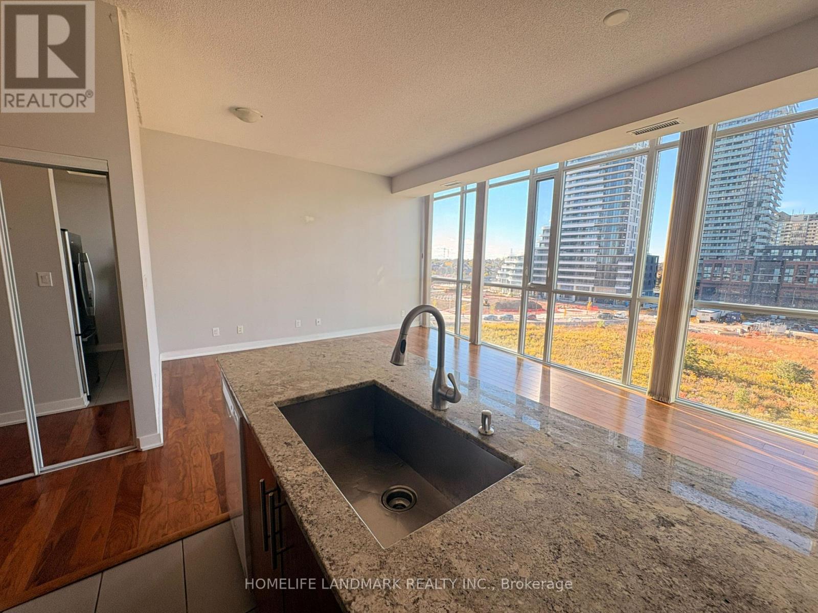 507 - 4099 Brickstone Mews, Mississauga, Ontario  L5B 0G2 - Photo 9 - W13724002