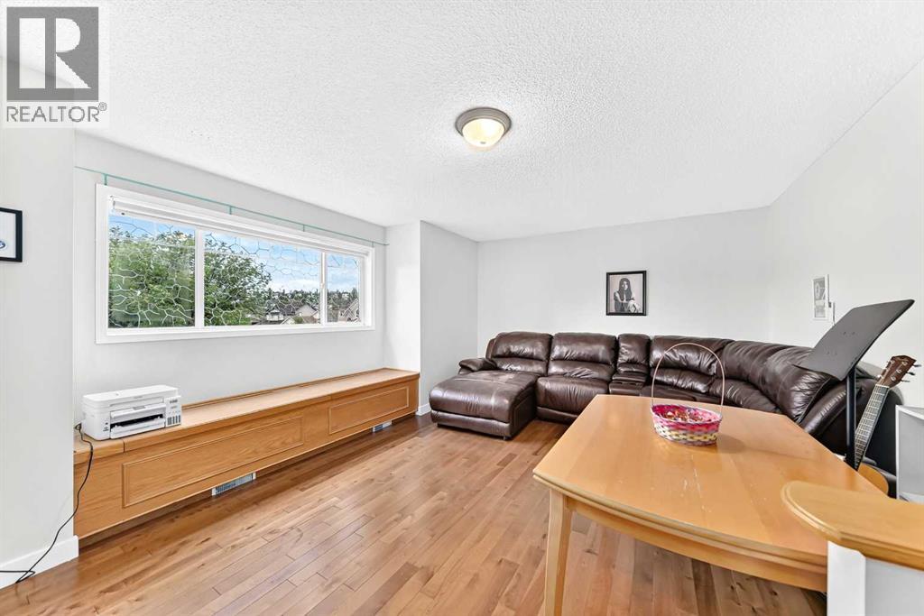 22 Hidden Creek Drive Nw, Calgary, Alberta  T3A 6A5 - Photo 32 - A2345098