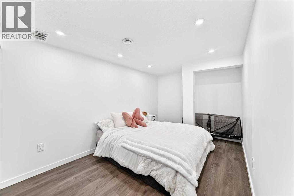 22 Hidden Creek Drive Nw, Calgary, Alberta  T3A 6A5 - Photo 42 - A2345098