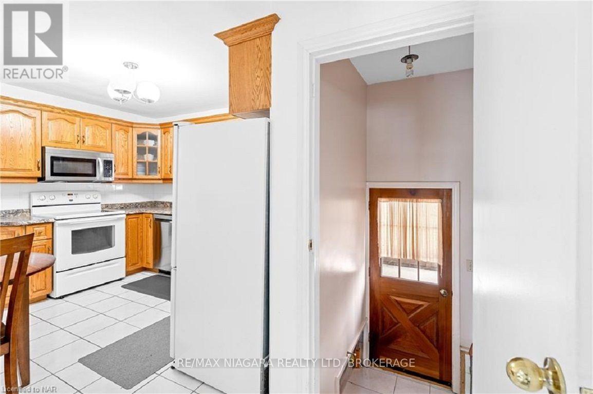 67 Springfield Street, Welland (Dain City), Ontario  L3B 5M1 - Photo 8 - X13865200