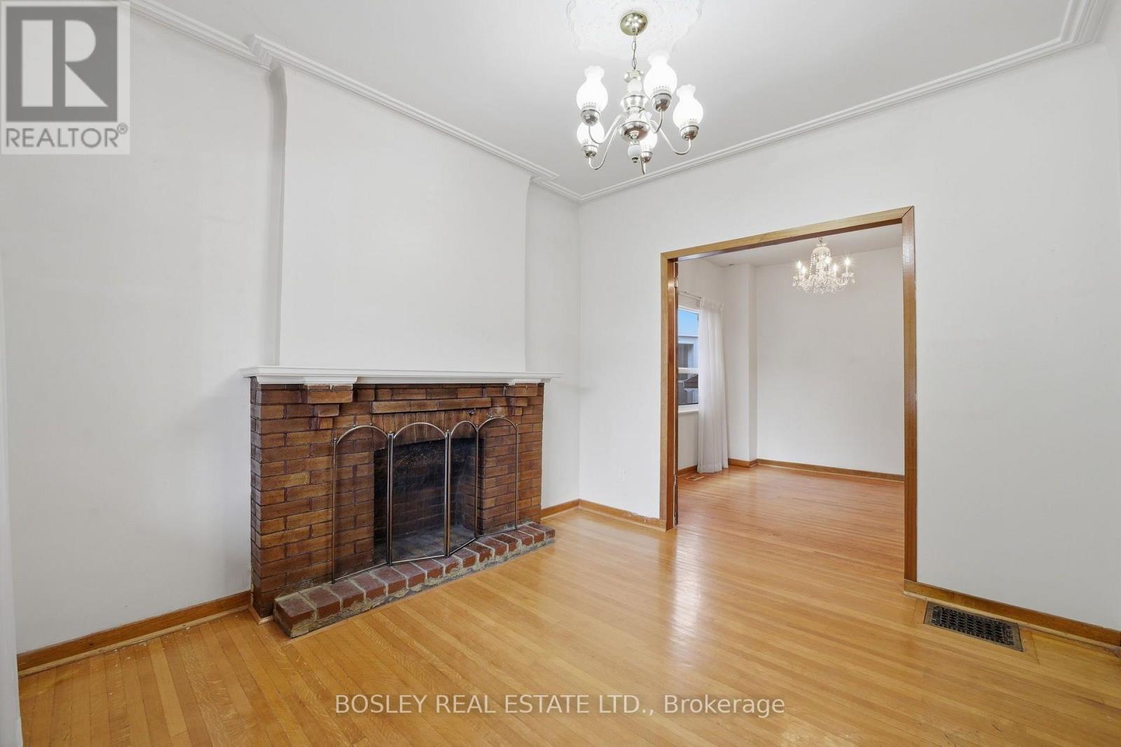 44 Conway Avenue, Toronto, Ontario M6E 1H2 - Photo 6 - C13865220