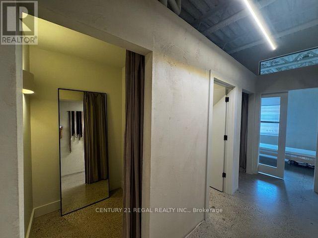 2nd Floor - 1564 Queen Street W, Toronto, Ontario  M6R 1A6 - Photo 10 - W13865210