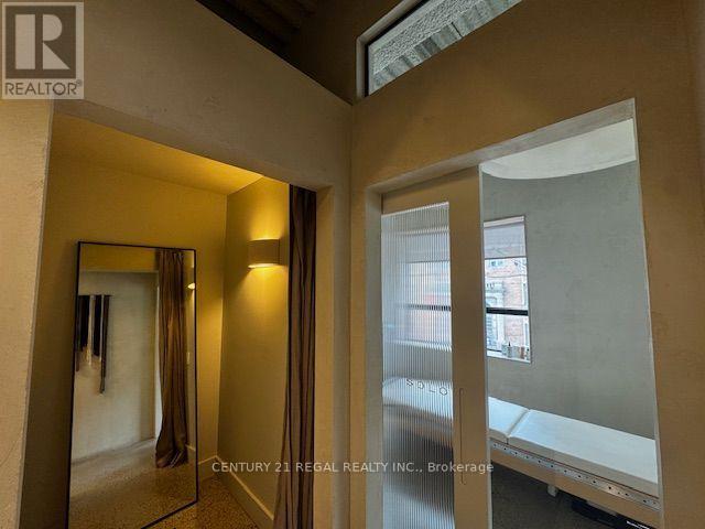 2nd Floor - 1564 Queen Street W, Toronto, Ontario  M6R 1A6 - Photo 12 - W13865210