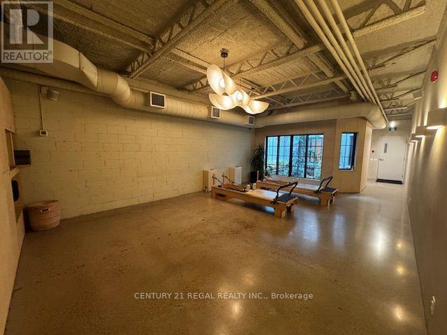 2nd Floor - 1564 Queen Street W, Toronto, Ontario  M6R 1A6 - Photo 18 - W13865210