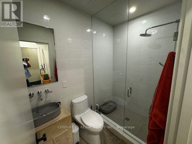 2nd Floor - 1564 Queen Street W, Toronto, Ontario  M6R 1A6 - Photo 21 - W13865210