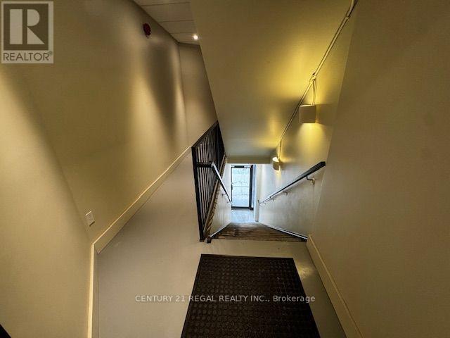2nd Floor - 1564 Queen Street W, Toronto, Ontario  M6R 1A6 - Photo 22 - W13865210