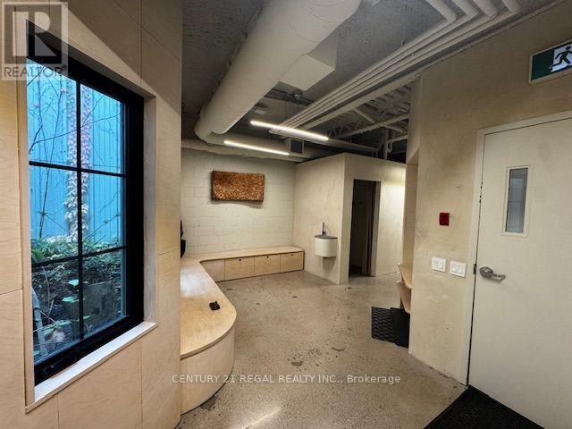 2nd Floor - 1564 Queen Street W, Toronto, Ontario  M6R 1A6 - Photo 3 - W13865210