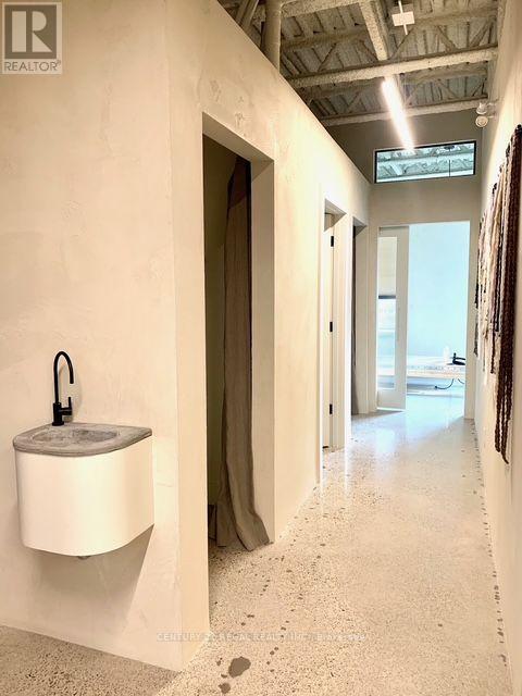 2nd Floor - 1564 Queen Street W, Toronto, Ontario  M6R 1A6 - Photo 7 - W13865210