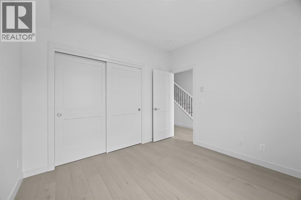 116 Greenwich Drive NW, Calgary, Alberta  T3B 6N8 - Photo 8 - A2350295
