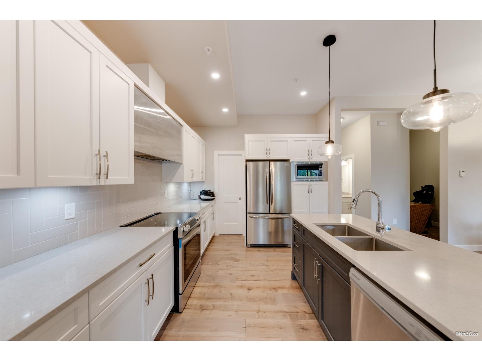 8 45545 KIPP AVENUE|Chilliwack Proper West