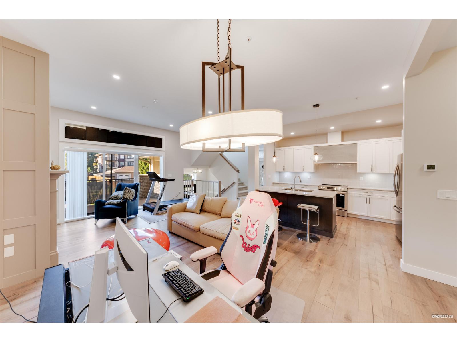 8 45545 KIPP AVENUE|Chilliwack Proper West