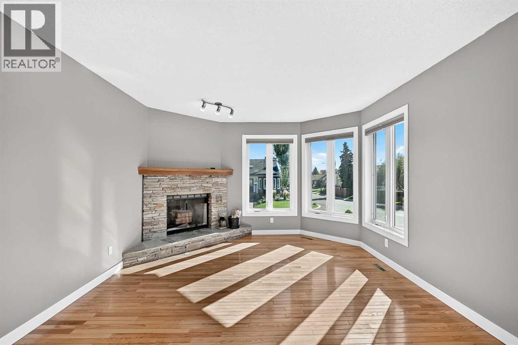 200 Downey Place, Okotoks, Alberta  T1S 1H3 - Photo 15 - A2347498