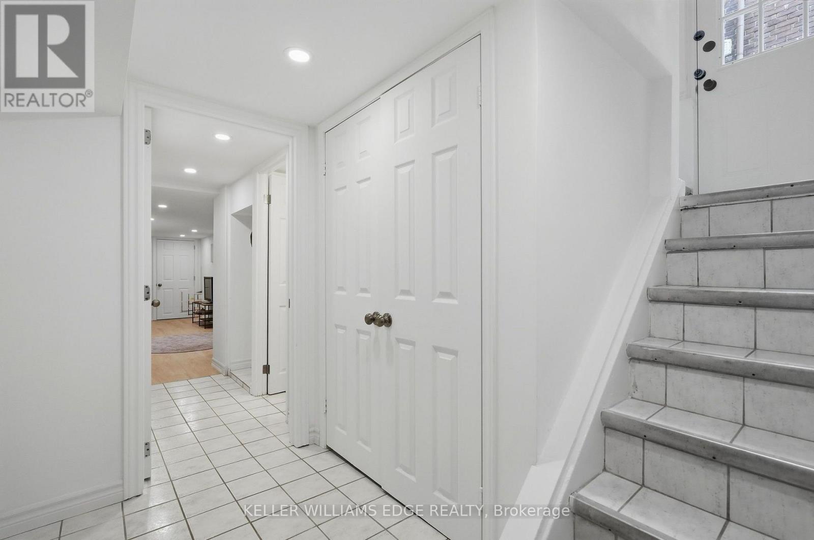 28 Conway Avenue, Toronto, Ontario  M6E 1H2 - Photo 30 - C13865252