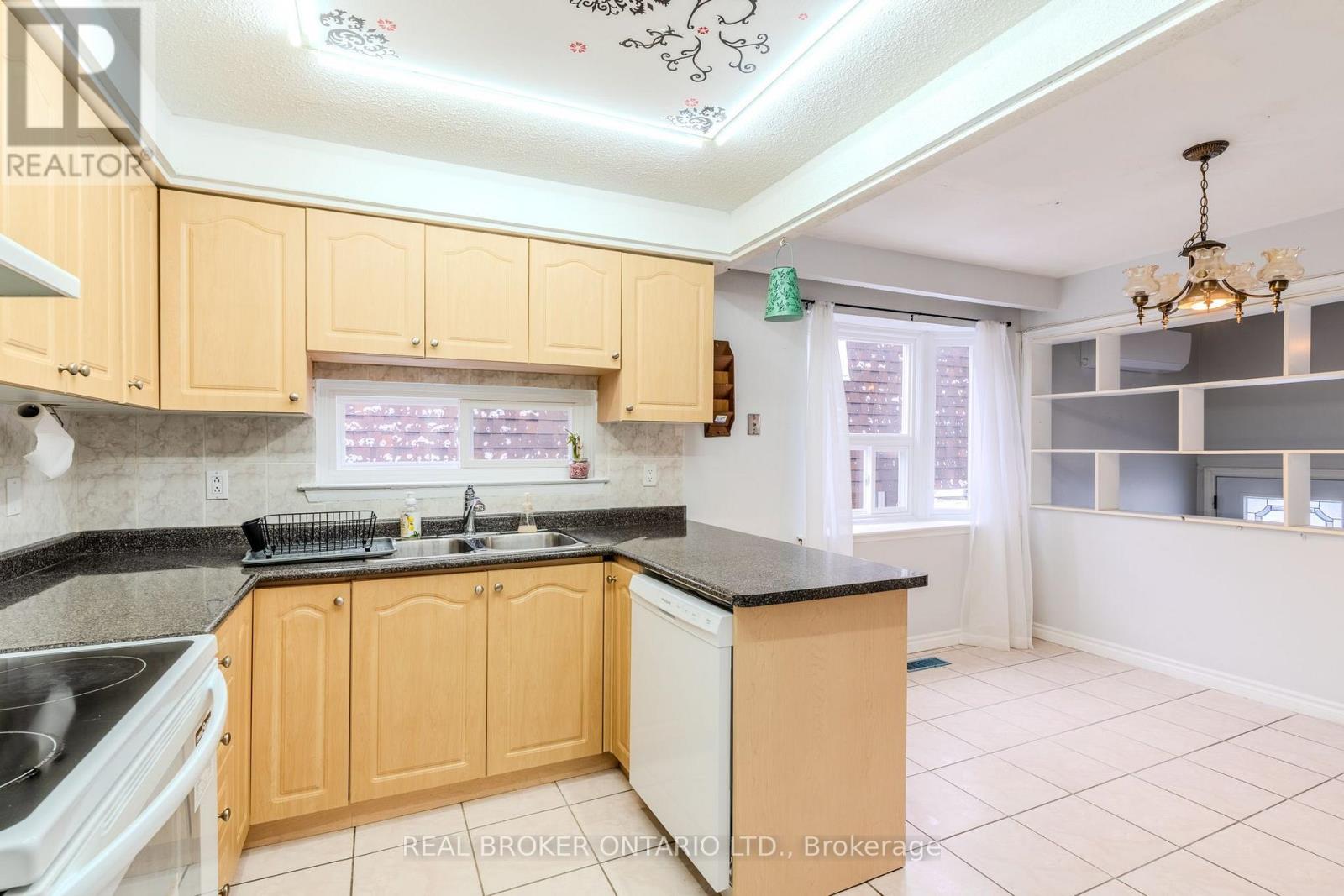Upper - 23 Lebos Road, Toronto, Ontario  M2H 2L8 - Photo 16 - C13865262