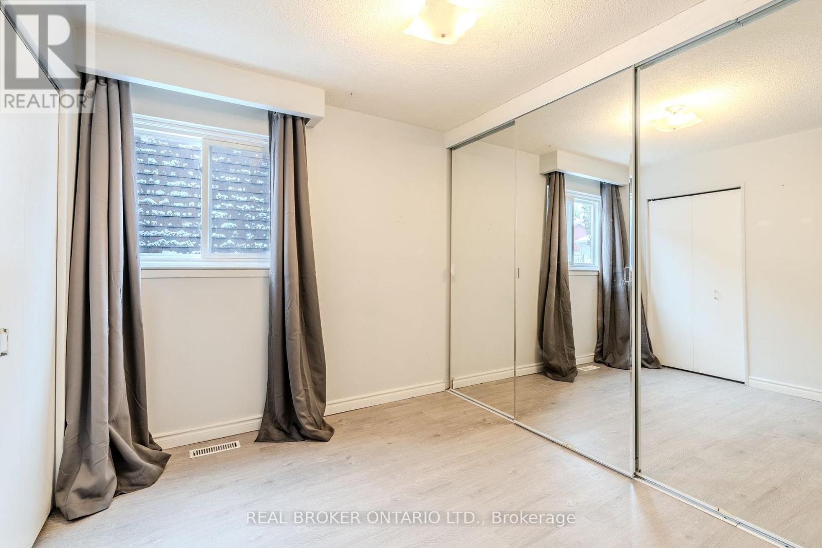 Upper - 23 Lebos Road, Toronto, Ontario  M2H 2L8 - Photo 19 - C13865262