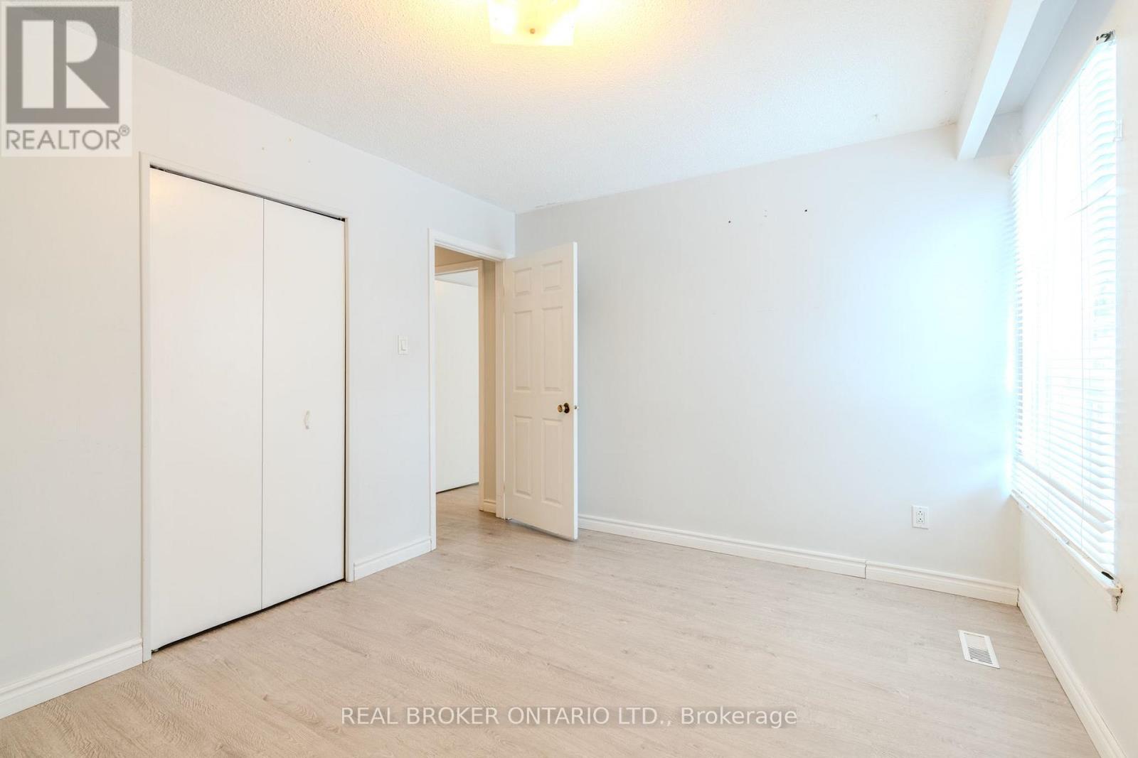 Upper - 23 Lebos Road, Toronto, Ontario  M2H 2L8 - Photo 23 - C13865262