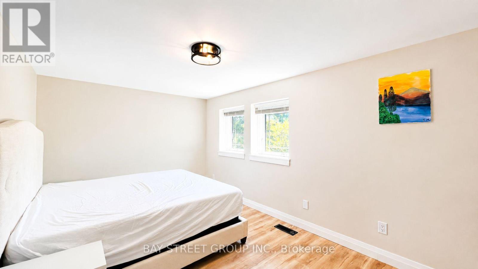 245 Browning Trail, Barrie, Ontario  L4N 5C9 - Photo 18 - S13865258