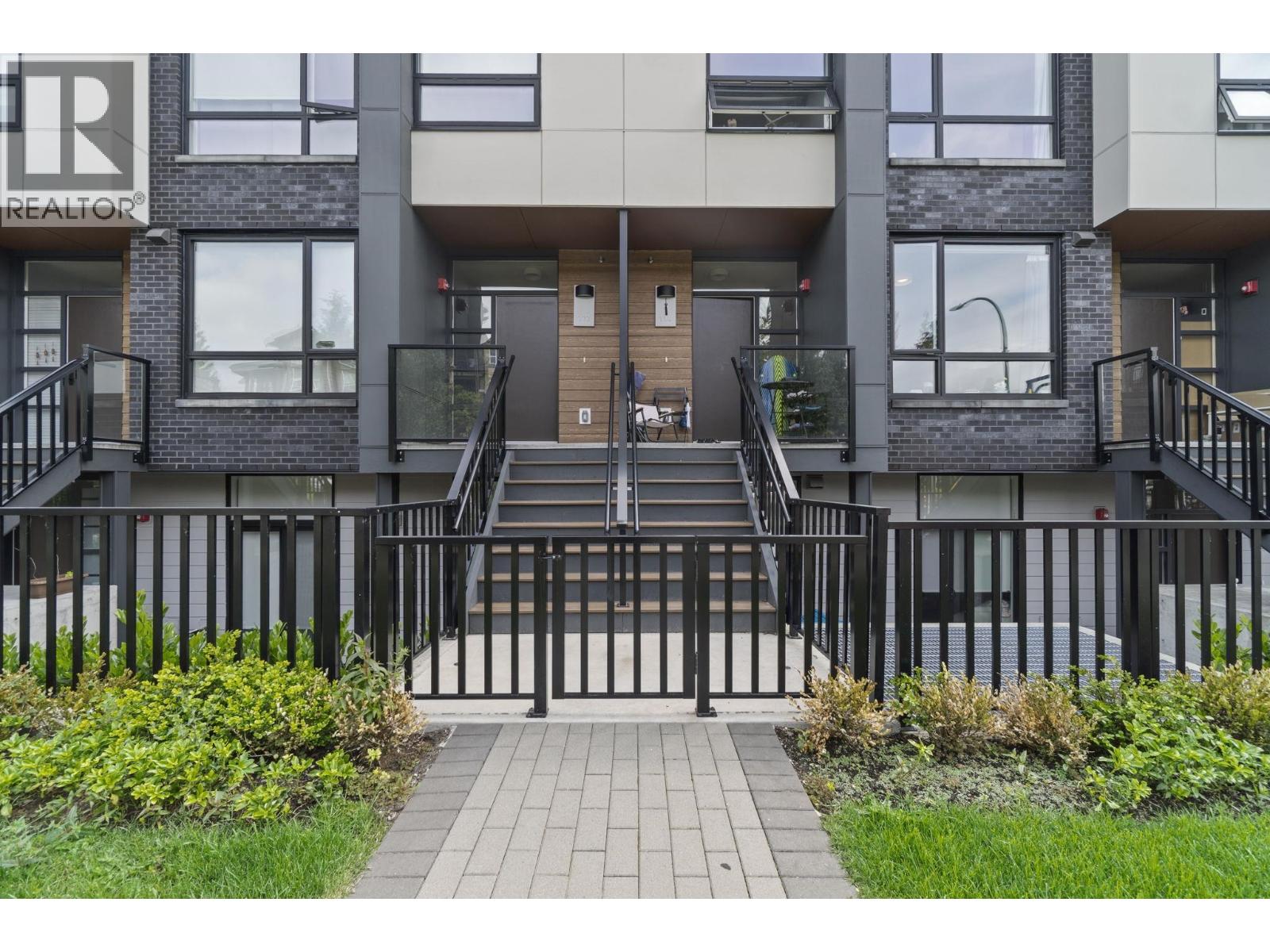 114 6085 IRMIN STREET, Burnaby, British Columbia