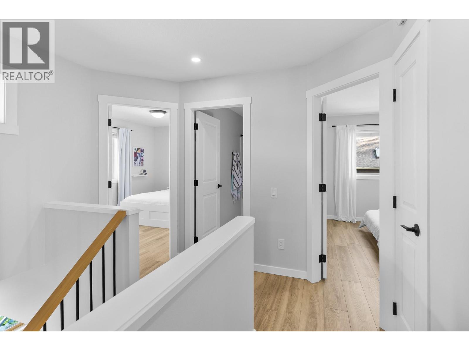 905 Paret Crescent, Kelowna, British Columbia  V1W 4X8 - Photo 35 - 10402275