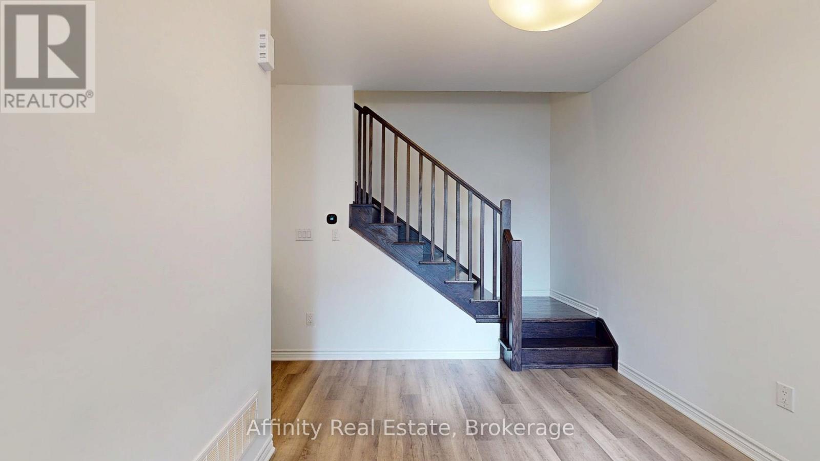 1565 Denison Place, Milton, Ontario  L9E 1Y2 - Photo 10 - W13865278