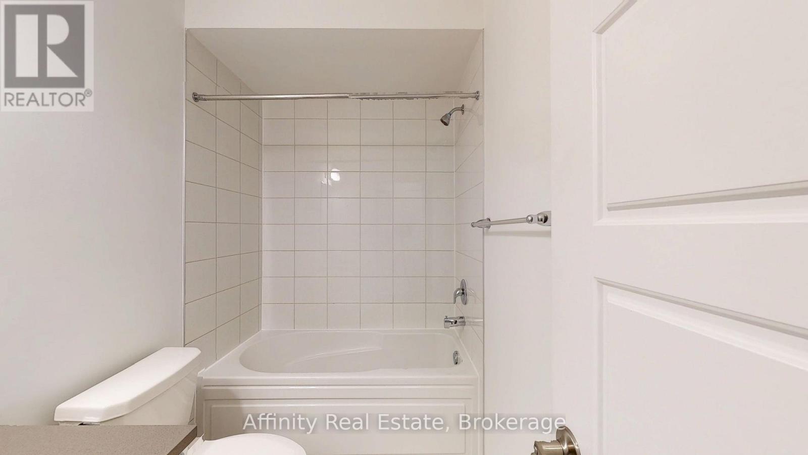 1565 Denison Place, Milton, Ontario  L9E 1Y2 - Photo 30 - W13865278