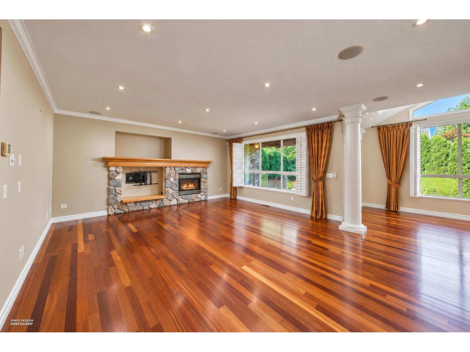 15527 37a Avenue, Surrey, British Columbia  V3Z 0H6 - Photo 10 - R3171504