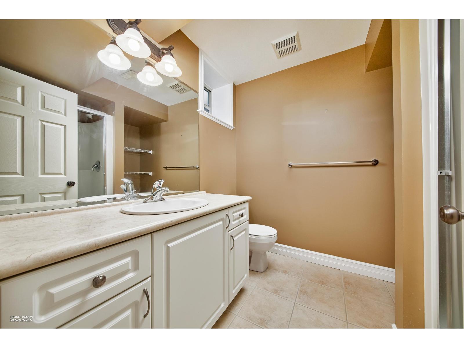 15527 37a Avenue, Surrey, British Columbia  V3Z 0H6 - Photo 26 - R3171504
