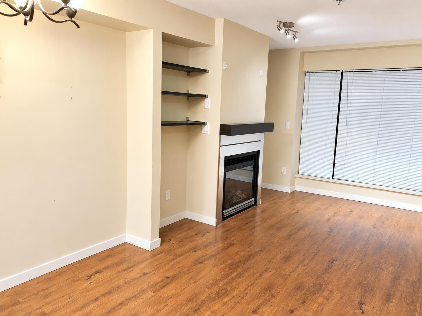 3f 10866 City Parkway, Surrey, British Columbia  V3T 5W9 - Photo 4 - R3170272