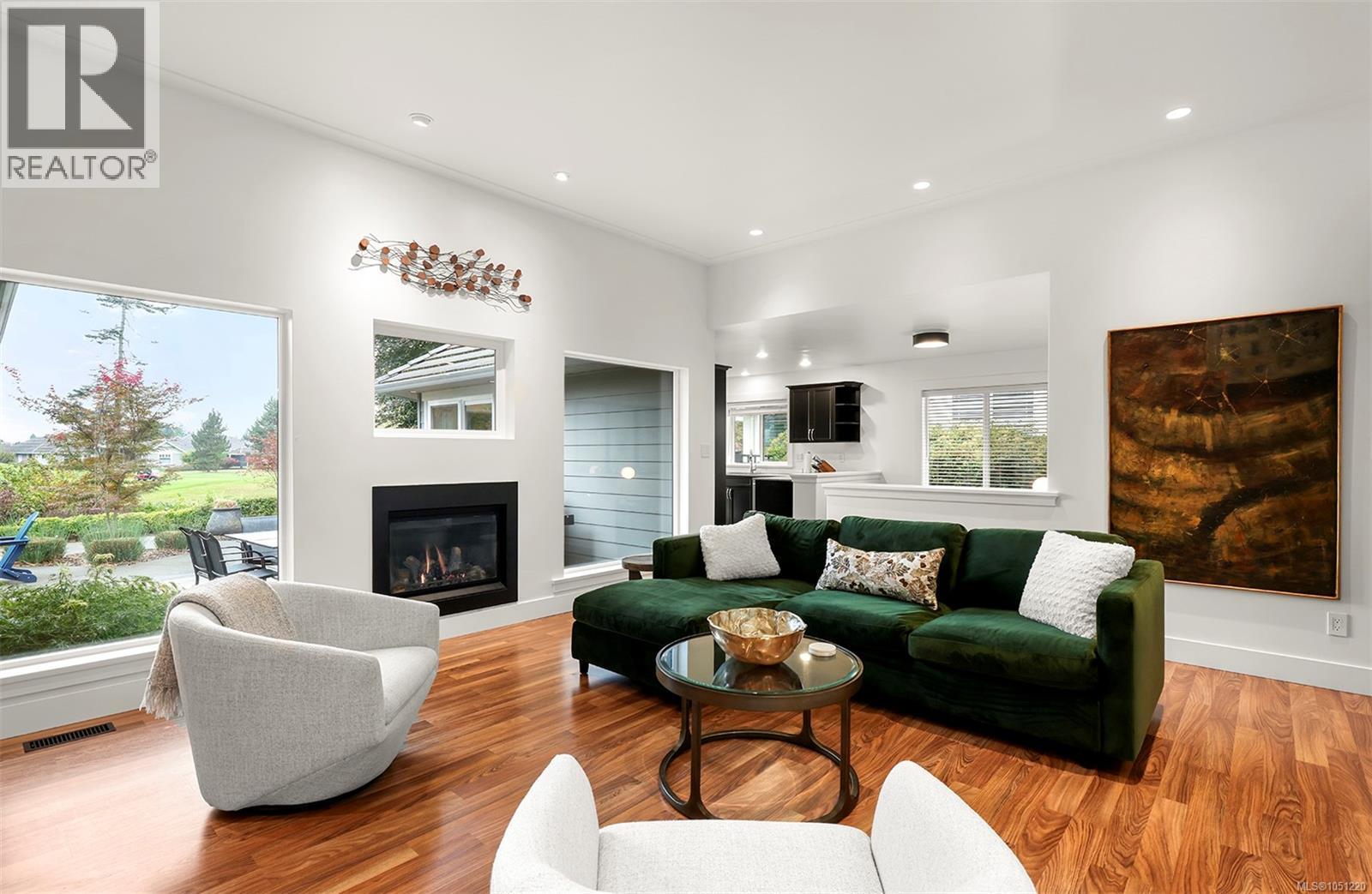 2859 ROYAL VISTA Way