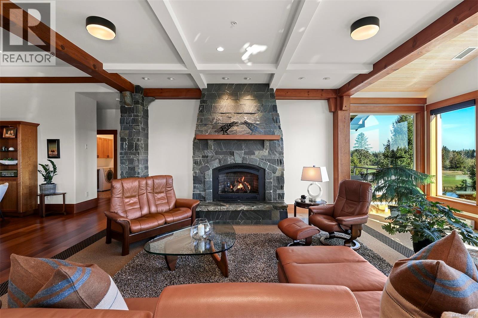 341 3666 Royal Vista Way