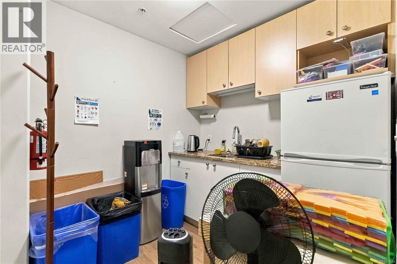 101 2220 Sooke Rd, Colwood, British Columbia  V9B 0G9 - Photo 26 - 1051644