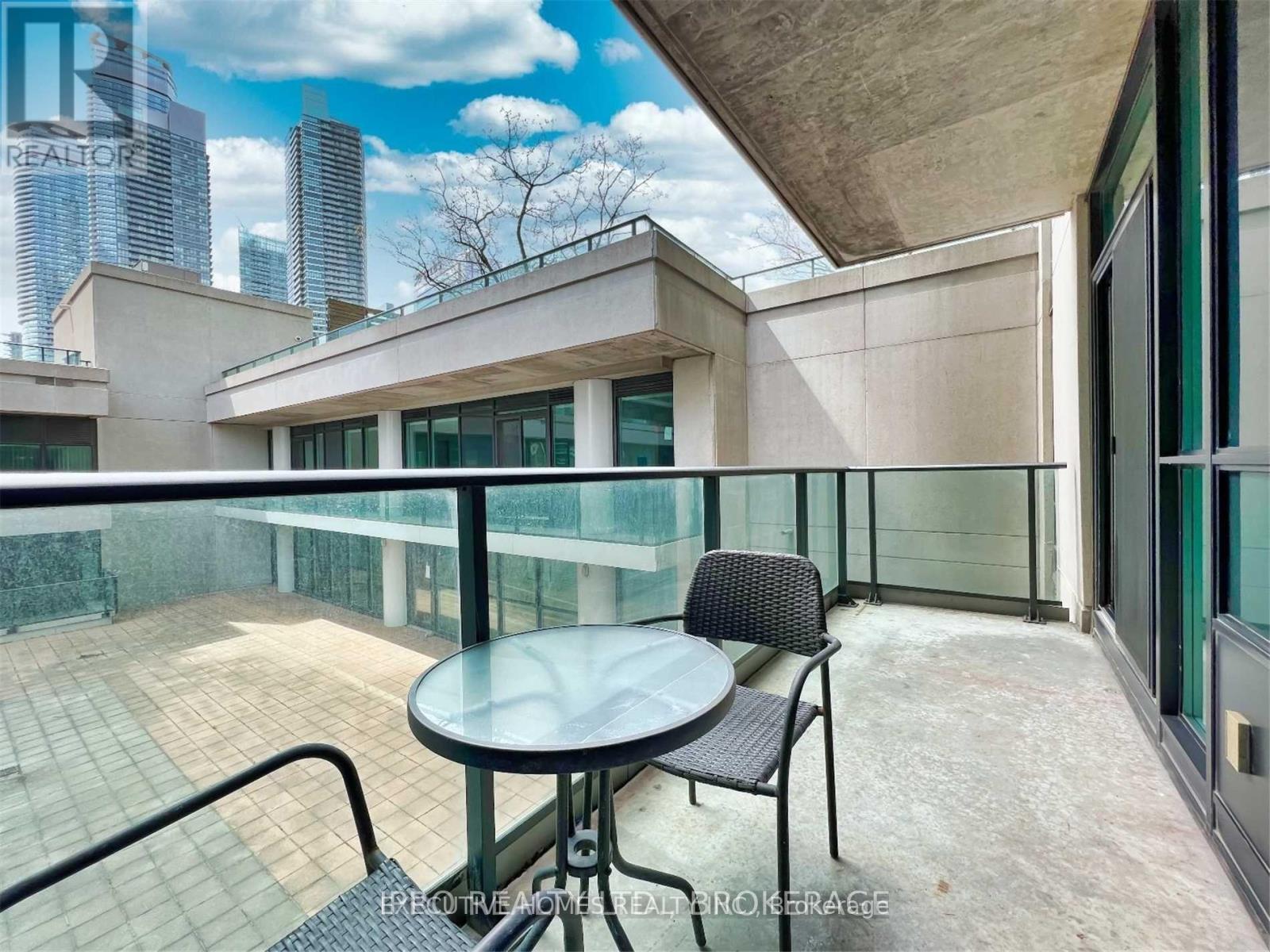 405 - 18 Harbour Street, Toronto, Ontario  M5J 2Z6 - Photo 24 - C13865372