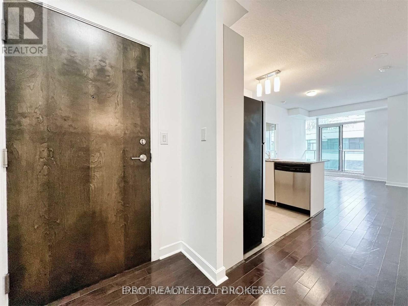 405 - 18 Harbour Street, Toronto, Ontario  M5J 2Z6 - Photo 3 - C13865372