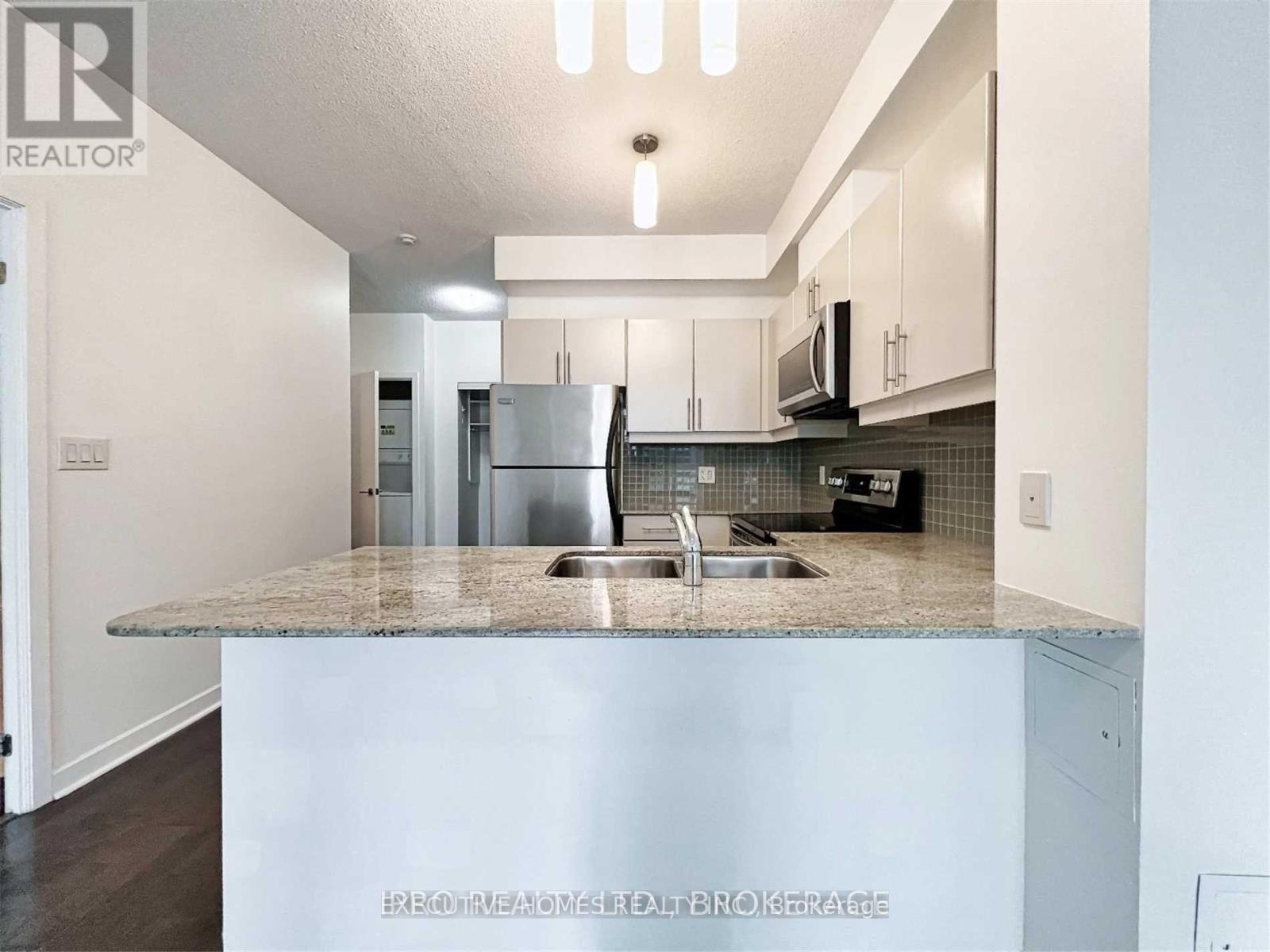 405 - 18 Harbour Street, Toronto, Ontario  M5J 2Z6 - Photo 8 - C13865372