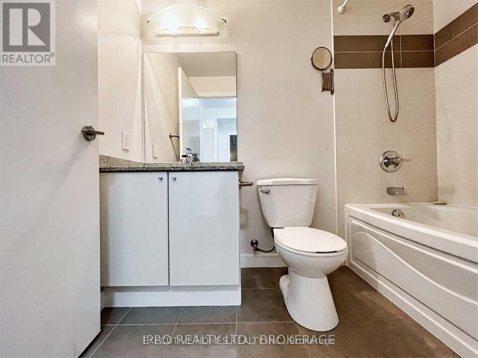 405 - 18 Harbour Street, Toronto, Ontario  M5J 2Z6 - Photo 9 - C13865372
