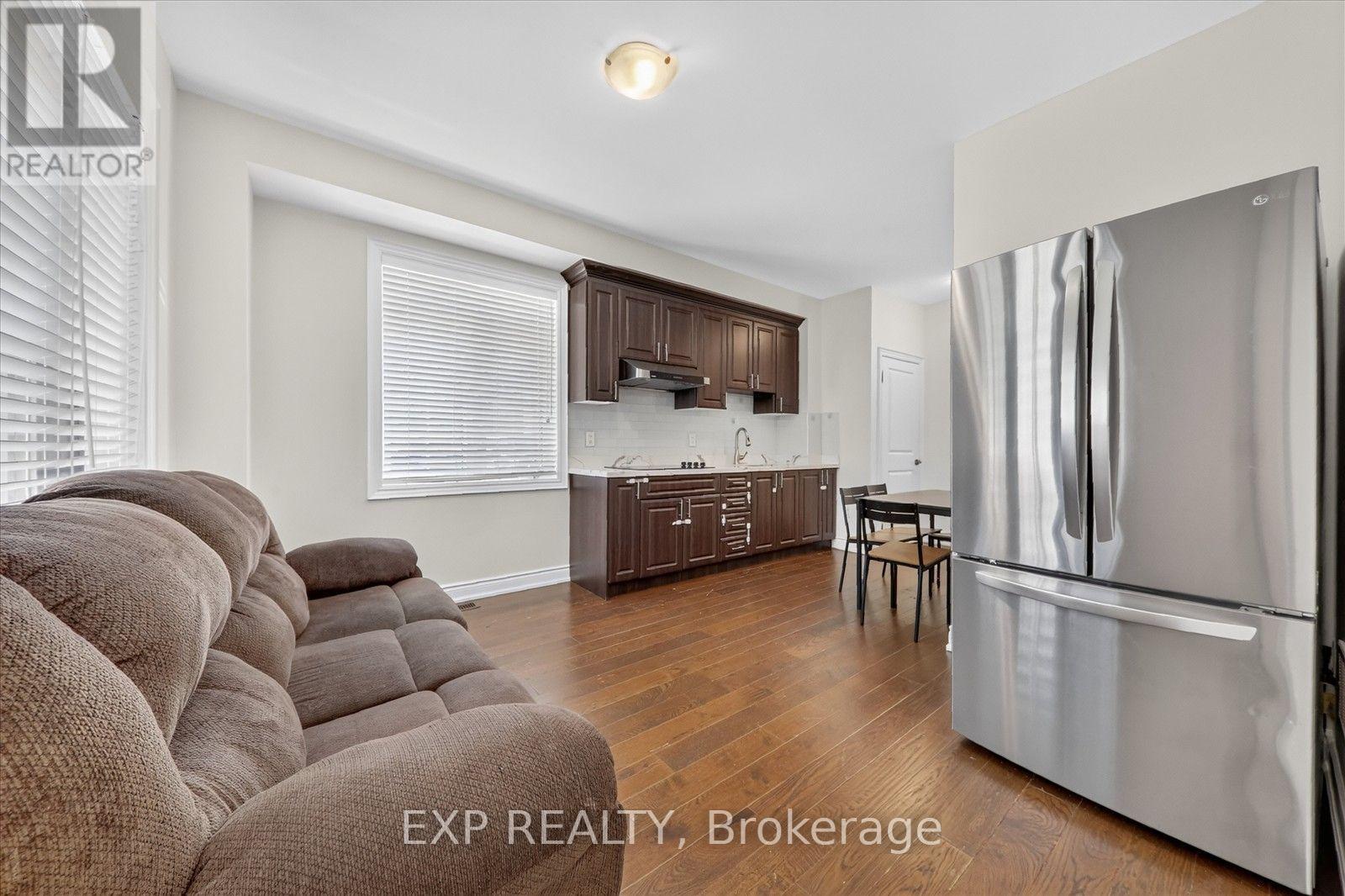 18 Ingleside Street, Vaughan, Ontario  L4L 0H9 - Photo 11 - N13865312