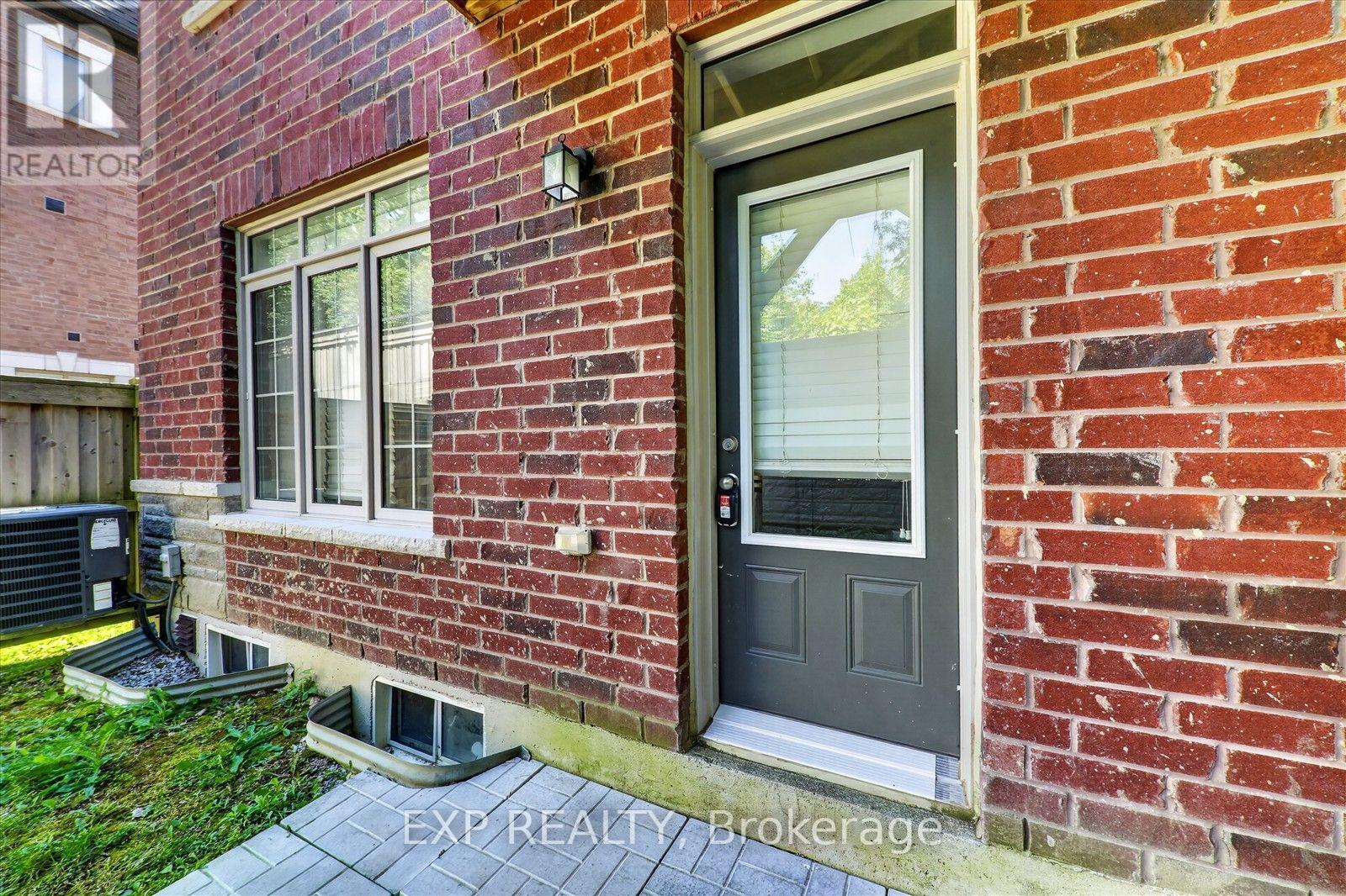 18 Ingleside Street, Vaughan, Ontario  L4L 0H9 - Photo 6 - N13865312