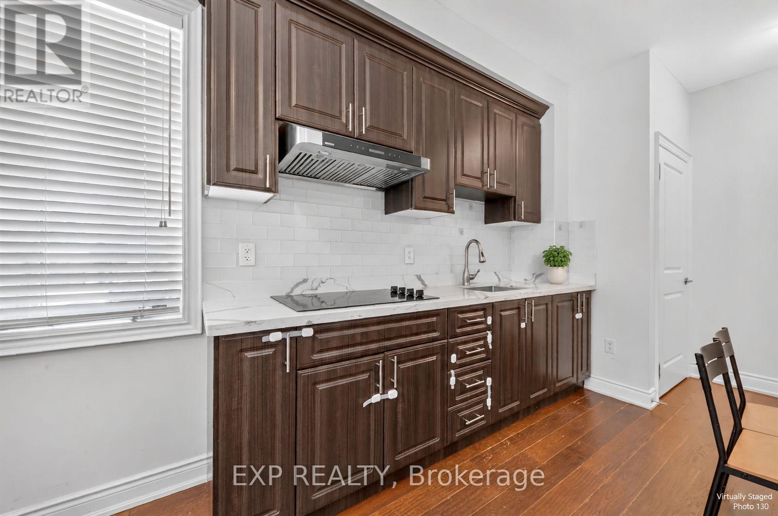 18 Ingleside Street, Vaughan, Ontario  L4L 0H9 - Photo 8 - N13865312