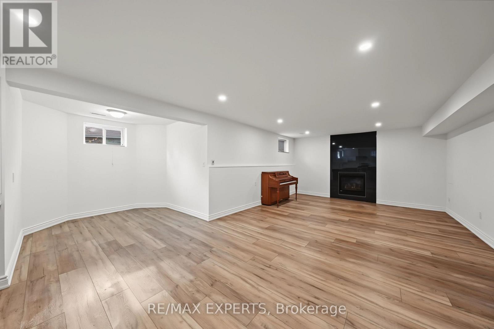 Basement - 99 Dianawood Ridge, Vaughan, Ontario  L4L 6W9 - Photo 5 - N13865318